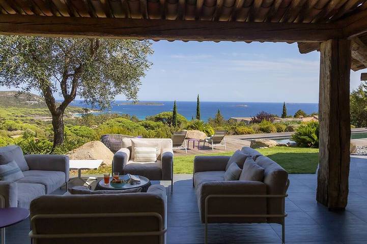 Maison de vacances pour 10 personnes, avec Terrasse et Jardin dans Palombaggia