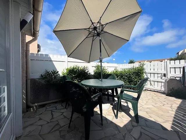 Villa pour 5 personnes, avec vue ainsi que terrasse et piscine à Marseillan - 2