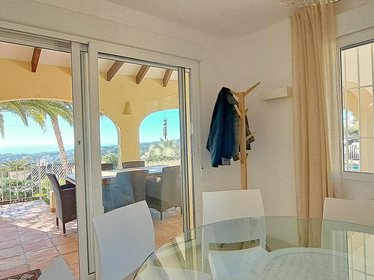 Villa íntima con piscina privada, Wifi y estacionamiento en Moraira in Teulada, Costa Blanca