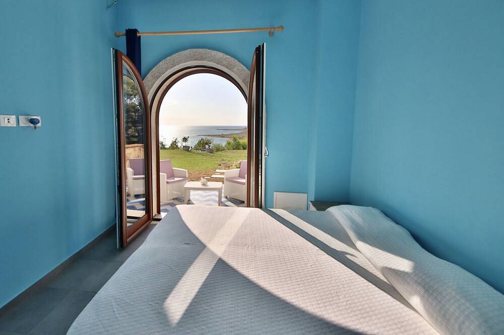 Ganze Wohnung, Camelia by Klabhouse-2Br w/Ac&Terrace-walk2beach in Localita San Giorgio, Sciacca