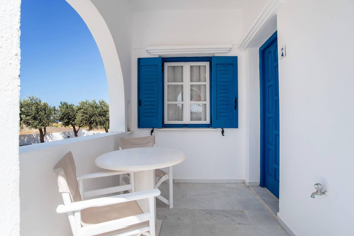 Entire apartment, Cozy Ground Floor Double Apartment with Garden View in Cyclades