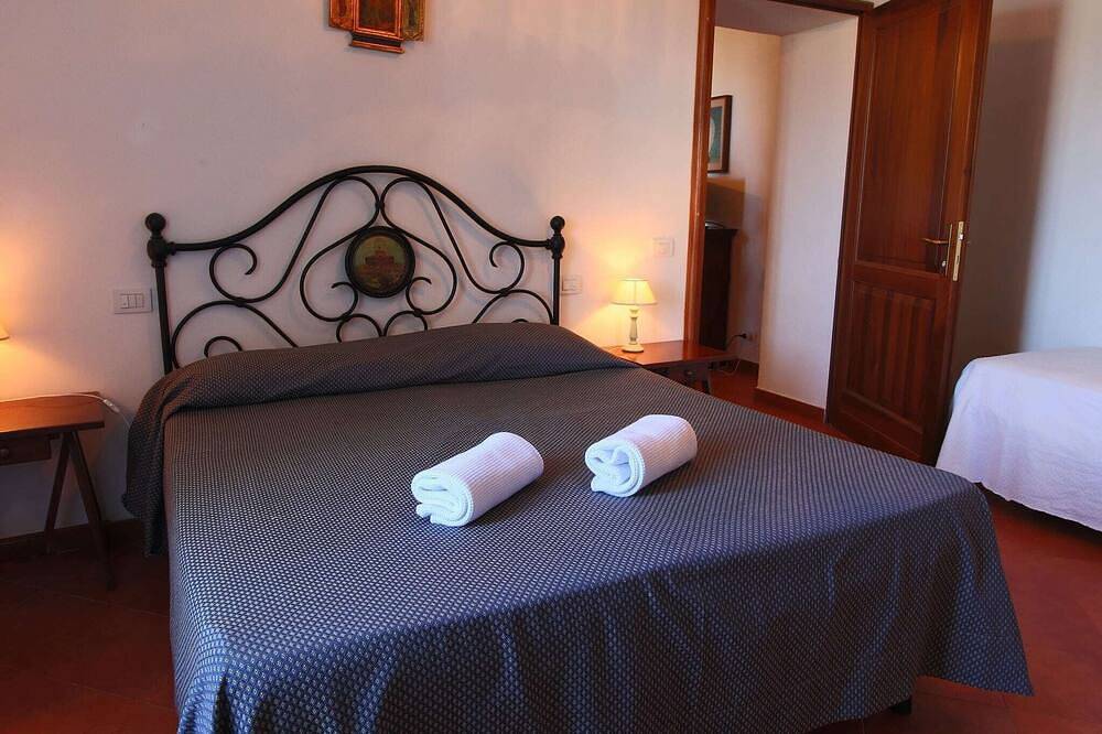 Casa rural con piscina – ¡Se admiten mascotas! in Gualdo Cattaneo, Provincia de Perugia