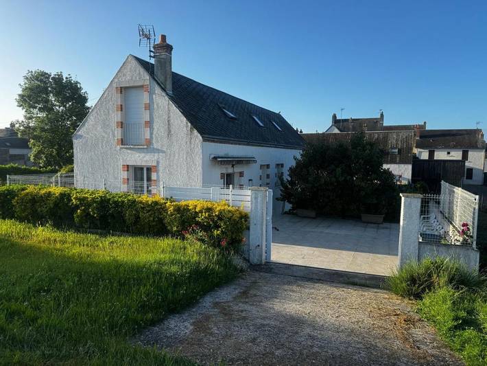 Maison de vacances pour 6 personnes, avec Terrasse ainsi que Jardin et Vue à Sully-sur-Loire