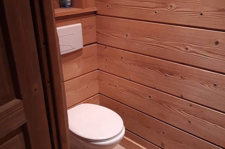 Chalet 2-3 Pers., Balkon, Parkplatz, Skilift 1.5km, Bus 50m, Zug Skigebiete 850m in Vallorcine, Region Bonneville