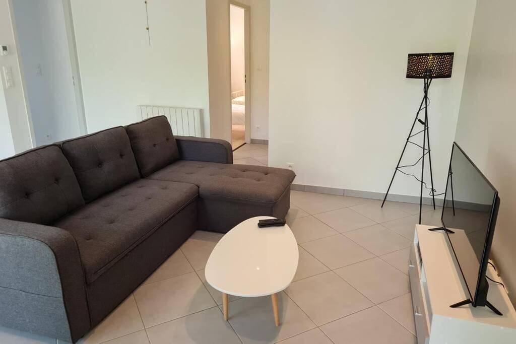 Appartement entier, Two-Bedroom Apartment in Péchabou, Toulouse et ses environs