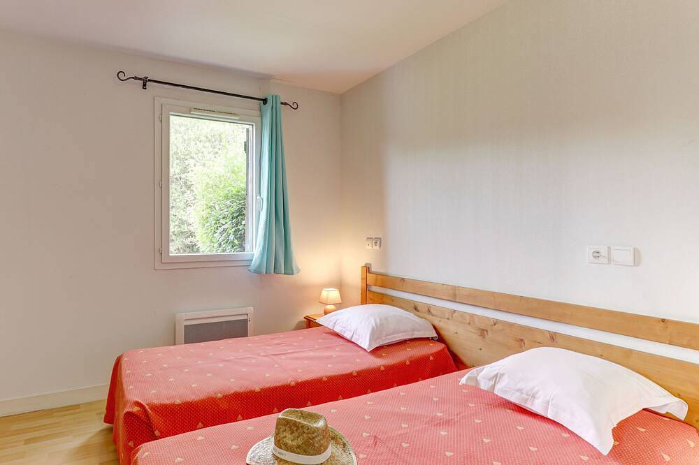 Maison calme + patio à 700 mètres du centre ville in Égletons, Tulle und Umgebung