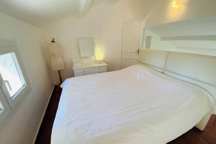 Location de vacances pour 8 personnes, avec jardin et terrasse dans Port Gregau - 4