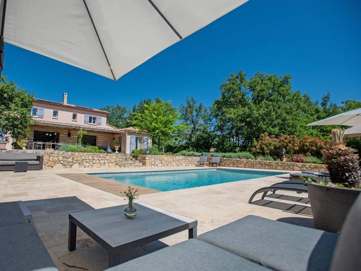 Location de vacances pour 8 personnes, avec jardin à Tourrettes - 4