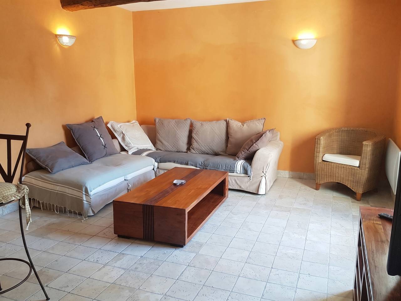 Casa cómoda en Aubignan con piscina compartida in Aubignan, Vaucluse