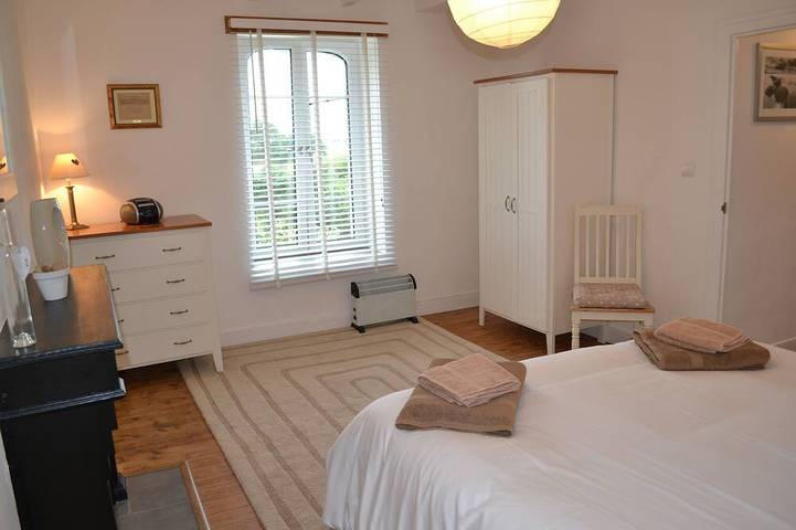 Location de vacances pour 8 personnes, avec terrasse et jardin à Plonévez-du-Faou - 3