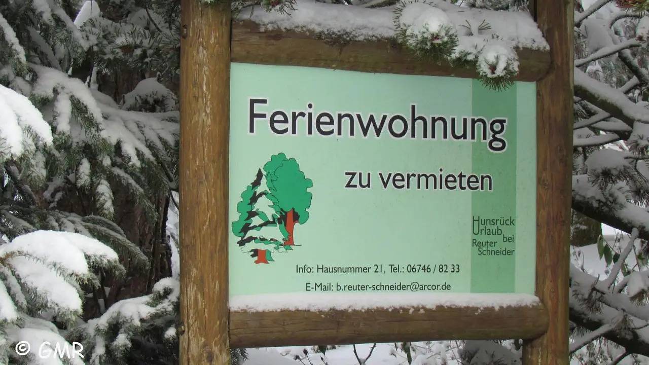 Entire vacation apartment, Vacation apartment for 2 people with balcony in Pfalzfeld, Hunsrueck