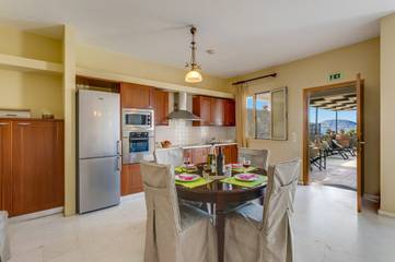 Villa for 4 People in Ίστρον, North Crete, Photo 4