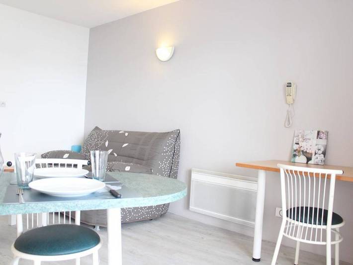 Gîte pour 2 personnes, avec balcon et piscine dans Port des Minimes
