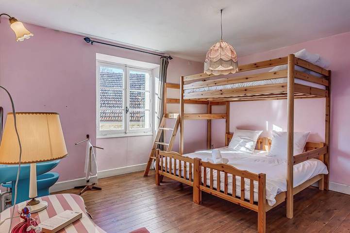 Location de vacances pour 23 personnes à Rencurel - 4