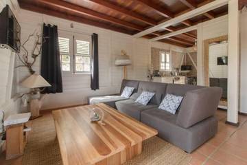 Villa for 8 Guests in Le Robert, French West Indies, Picture 4