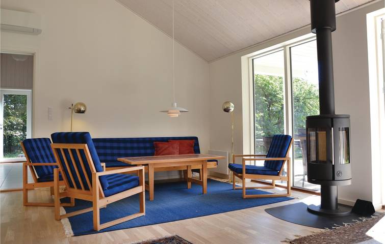 Ferienhaus für 6 Personen mit Terrasse in Hovedstaden