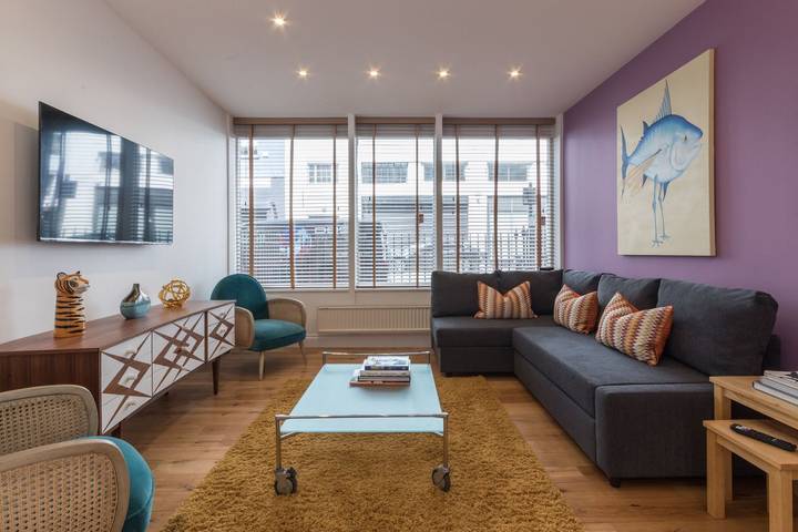 Vacation rental for 6 people, with terrace in Camden