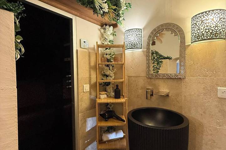 Chambre d’hôte pour 2 personnes, avec jacuzzi et sauna à Auriol - 3