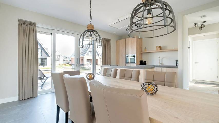 Ferienhaus für 9 Personen, mit Sauna und Whirlpool sowie Garten in Stavoren - 3