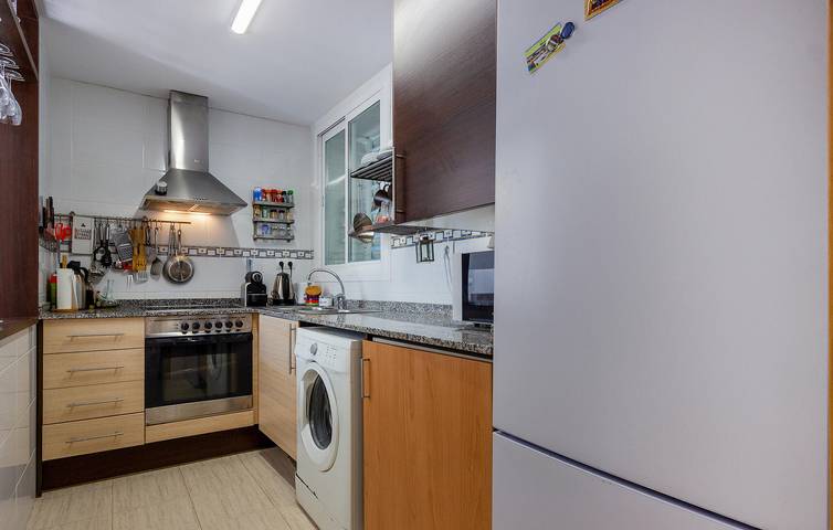 Apartamento de férias inteiro, Apartamento acolhedor com piscina e terraço perto de Almadrava in El Verger, Costa Blanca
