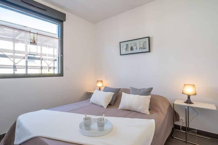 Gîte pour 4 personnes, avec piscine ainsi que terrasse et balcon/terrasse dans Golf de Saint Cyprien - 2