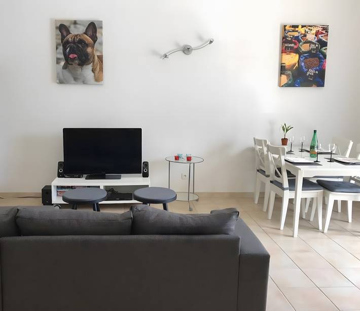 Maison de vacances « Le Rêve D’enfant » avec piscine privée, wifi et climatisation in Narbonne Plage, Narbonne