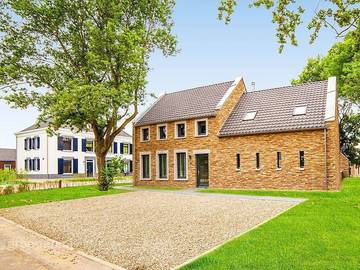 Ferienhaus für 20 Personen, mit Balkon/Terrasse und Terrasse sowie Sauna in Maastricht