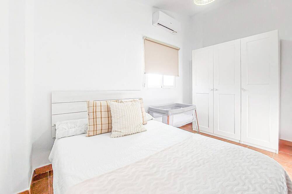 Preciosa casa en Olvera con piscina privada, que puede ser interior o exterior. in Olvera, Pueblos Blancos