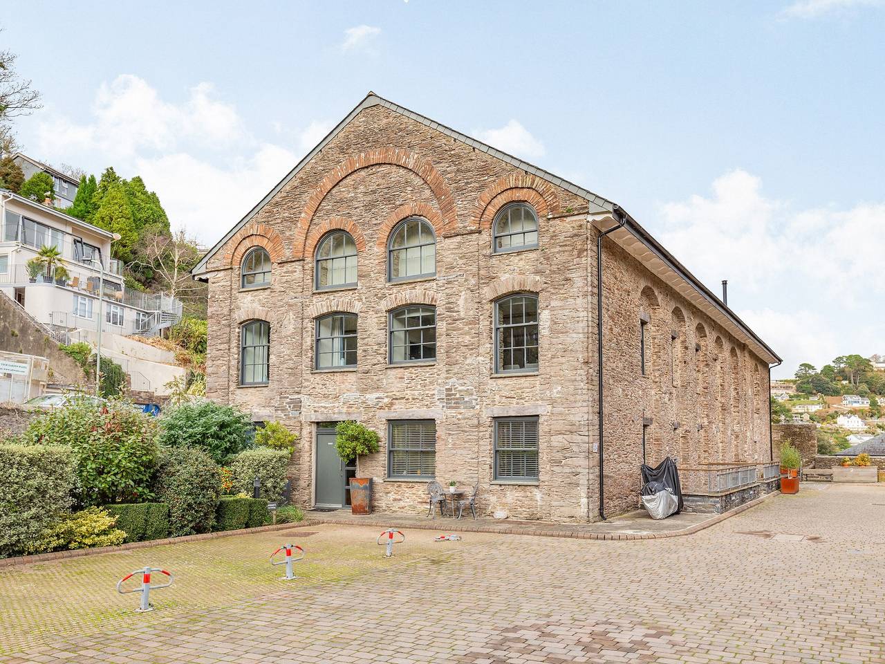 Entire apartment,  The Pottery in Dartmouth, Devon