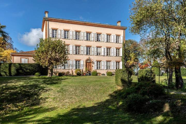 Gîte pour 2 personnes, avec jardin ainsi que vue et piscine à Montaut (Ariège) - 2
