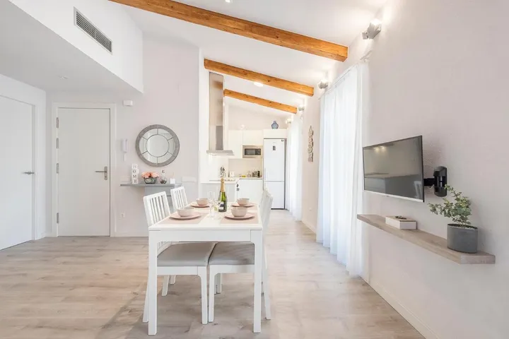 Apartamento de vacaciones para 5 personas, con balcón y vistas - 1