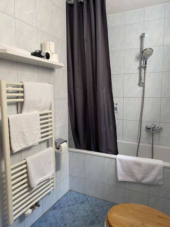 Ganze Wohnung, Fichtenblockhütte in Sonnenalpe Naßfeld, Hermagor-Pressegger See