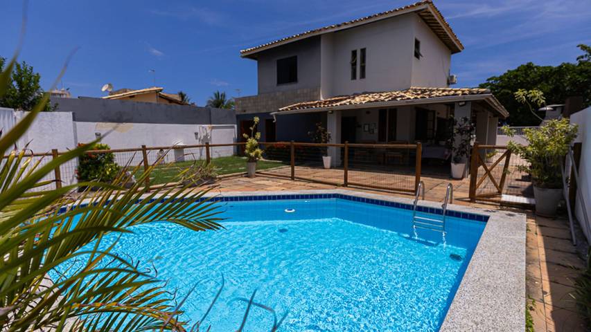 Vacation rental for 12 people, with yard and balcony, with pets in Bahia