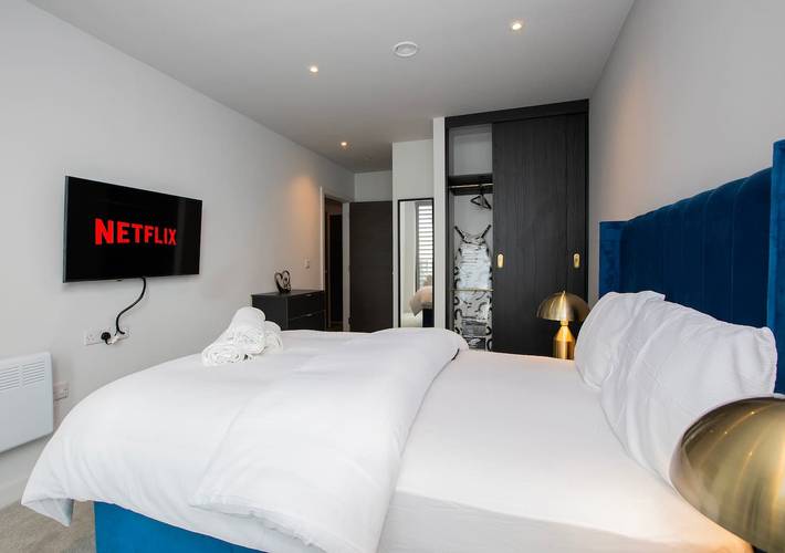 Apartment for 6 people, with Balcony/Terrace and Sauna as well as View in Salford