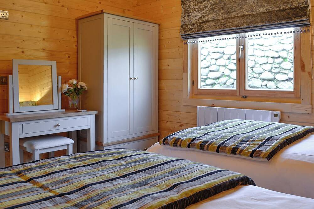 2 bedroom accommodation in Dyffryn Ardudwy, near Barmouth in Dyffryn Ardudwy, Snowdonia