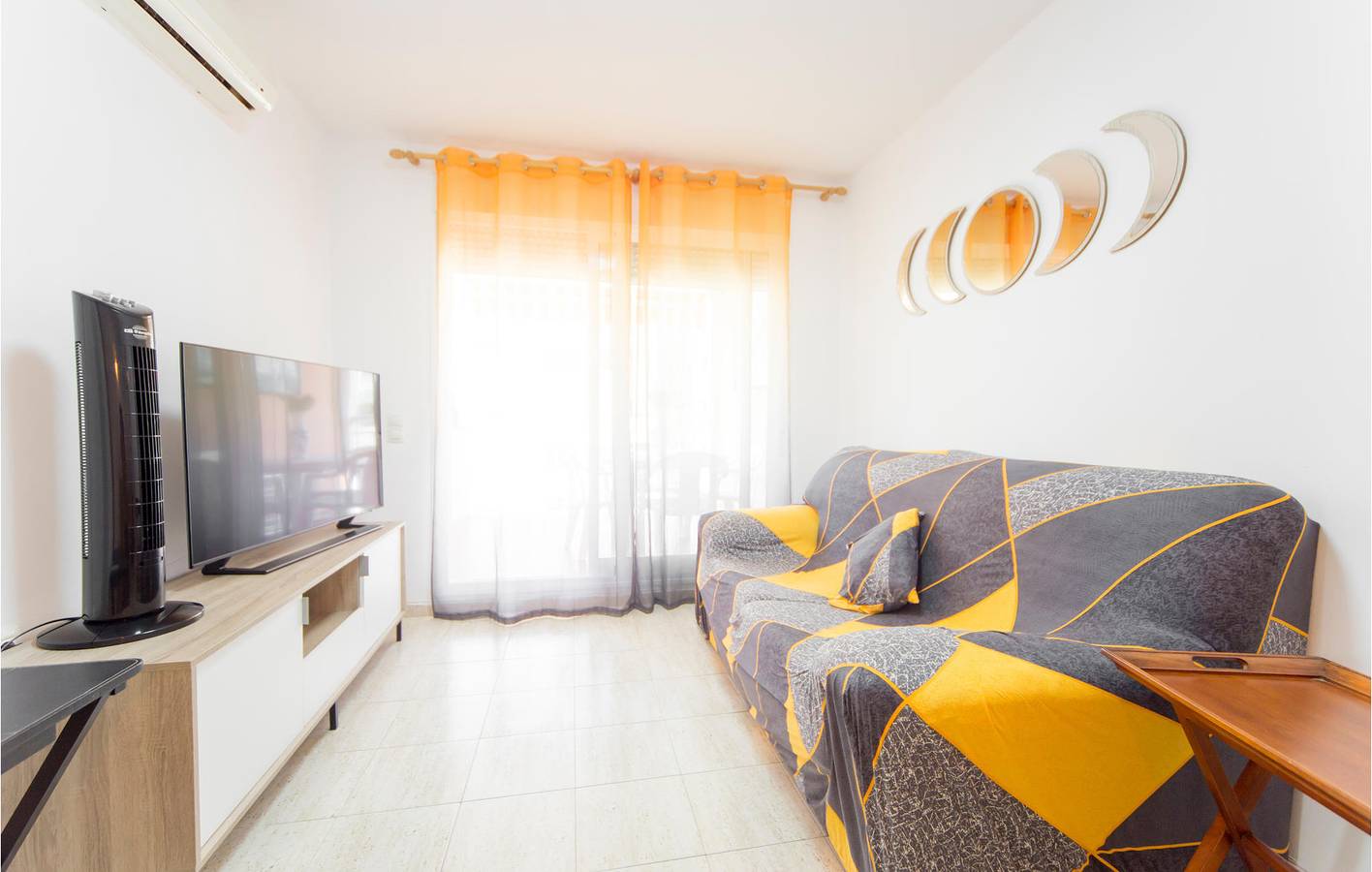 Apartamento vacacional entero, Acogedor Apartamento de 70m2: Parking, AC, Piscina, Terraza y WiFi - 900m a Cala del Retor in Playa Morro de Gos, Oropesa del Mar