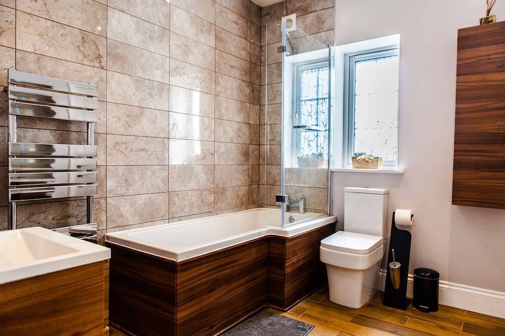 Appartement entier, Spacious and beautifully presented apartment, close to heath and lake in Dartford, Kent