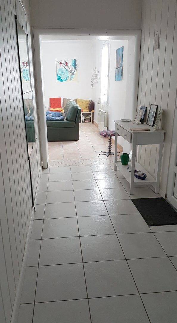 Gîte pour 6 personnes, avec terrasse ainsi que jardin et piscine à Saint-Jean-de-Monts - 4