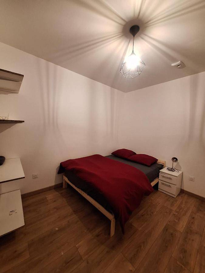 Two-Bedroom Apartment in Valenciennes, Région de Valenciennes
