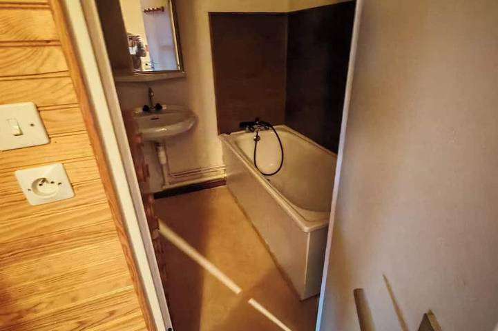 Gîte pour 4 personnes à Château-Bernard - 2