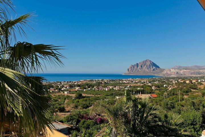Villa per 12 persone, con piscina in Valderice