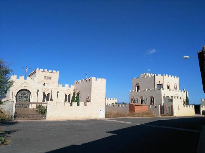 Casa rural para 15 personas, con Balcón y Terraza además de Jardín y Piscina en Parque Nacional de Cabañeros - 2