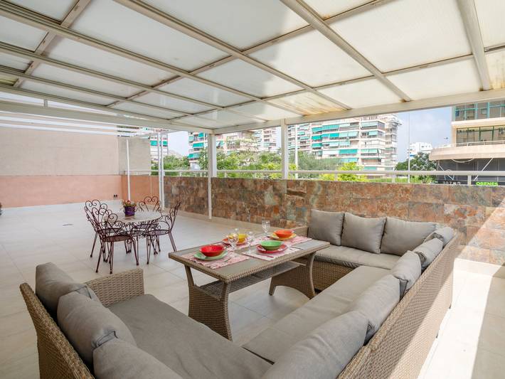 Ferienwohnung für 7 Personen, mit Balkon und Garten sowie Kinderpool in Alicante - 2