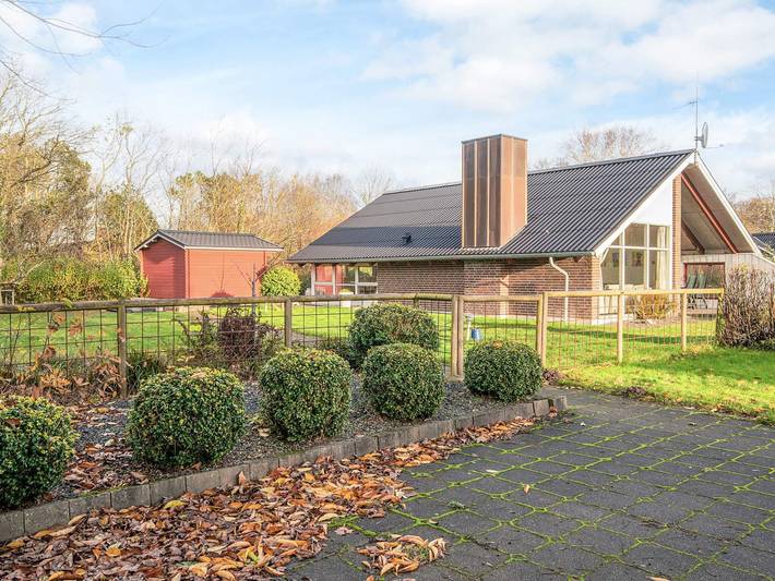 Ferienhaus für 4 Personen, mit Terrasse und Garten in Bork Havn