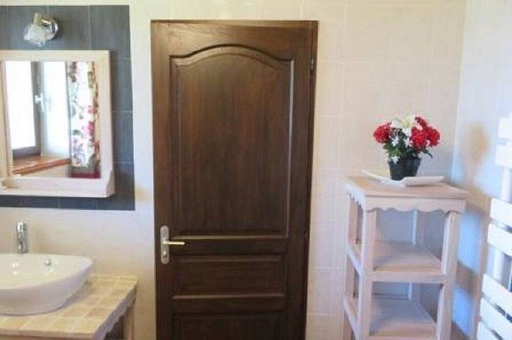 Gîte pour 4 personnes, avec balcon ainsi que jardin et piscine à Le Buisson-de-Cadouin - 3