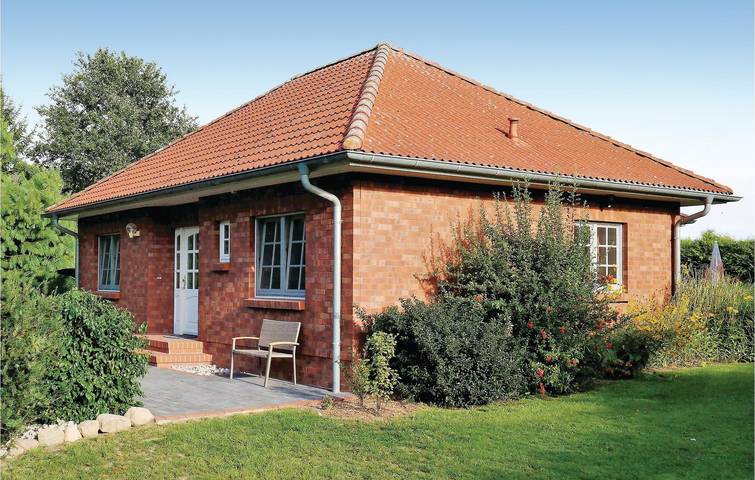 Gemütliche Wohnung mit Terrasse & Parkplatz, 2,5km nach Ahrenshagen-Daskow in Ahrenshagen-Daskow, Vorpommern-Rügen