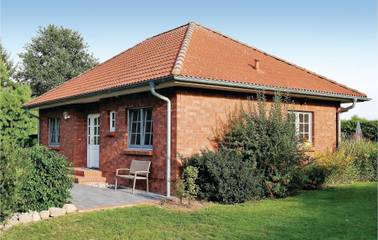 Vacation Rental for 6 Guests in Ahrenshagen-Daskow, Western Pomerania, Picture 2