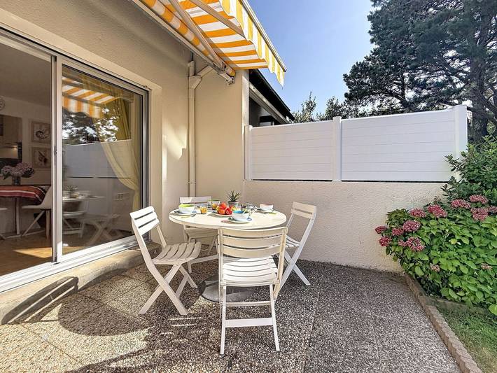 Gîte pour 4 personnes, avec jardin dans Plage de la Légenèse