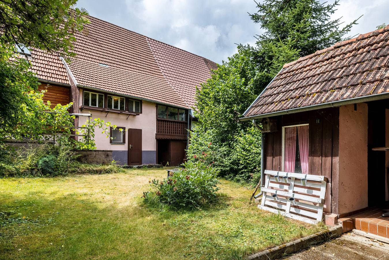 Ferienhaus 'Häusle An Der Hüle' mit Garten und Wi-Fi in Neckar-Alb