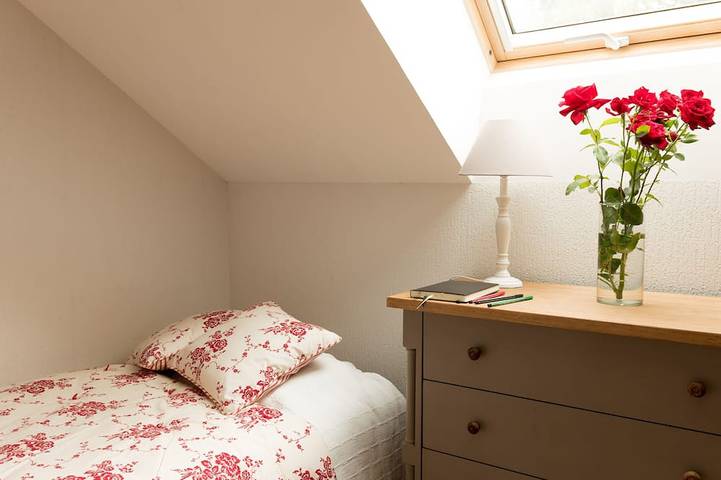 Gîte pour 10 personnes, avec Terrasse et Jardin à Saint-Martin-du-Puy - 4